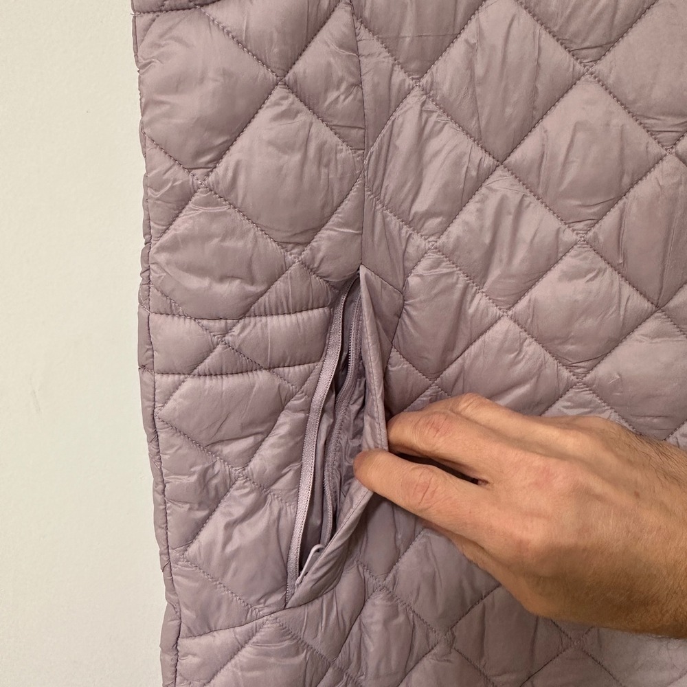 Athleta Quilted Sleeveless Puffer Vest in Pale Mauve - Picture 3 of 11